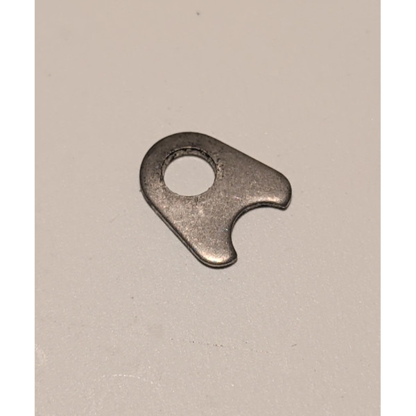 Plate for Mounting Fluid Inlet Hose